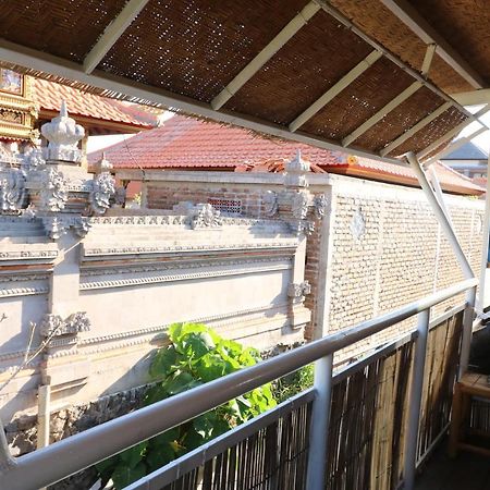 Kris Kos Hotell Canggu Eksteriør bilde