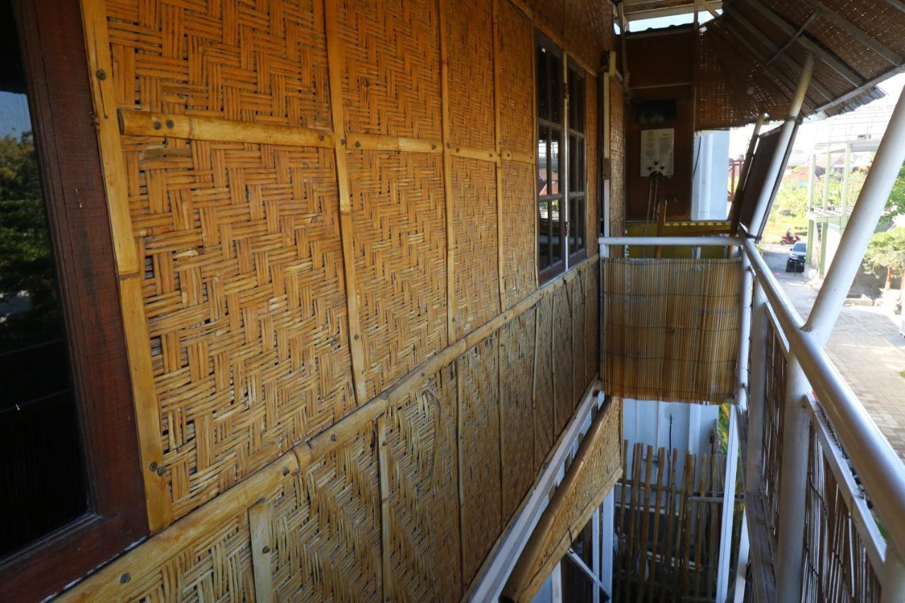 Kris Kos Hotell Canggu Eksteriør bilde