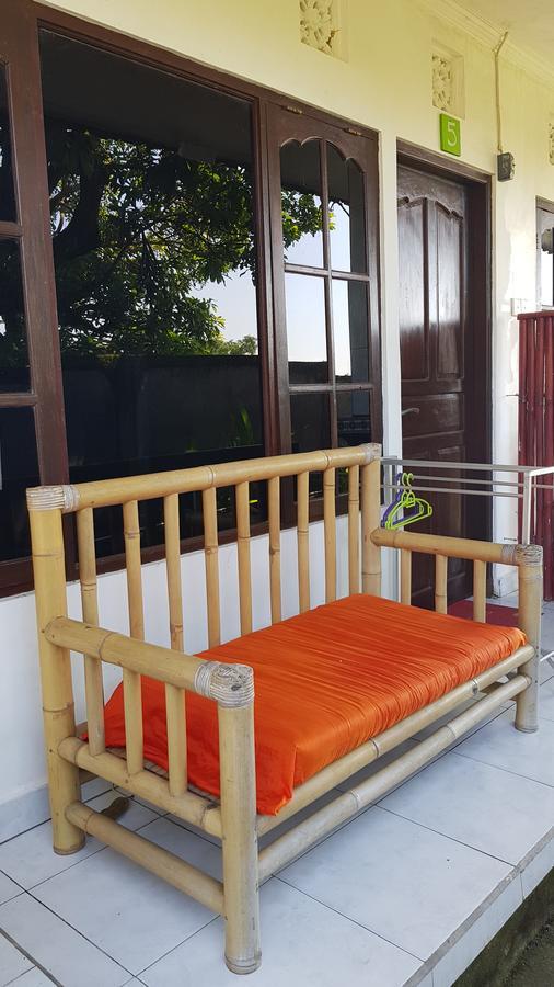 Kris Kos Hotell Canggu Eksteriør bilde